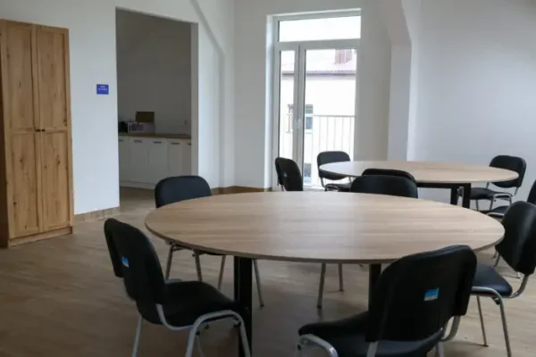 Dzienny Ośrodek Wsparcia w Mogilnie po remoncie – nowe wnętrza i winda