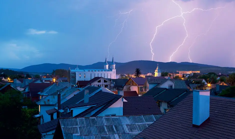 Ostrzeżenie meteorologiczne: burze z gradem i silnym wiatrem 27 lipca