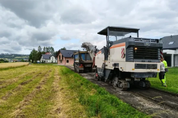 Ruszył remont ul. Świerkowej w Małej Wsi – inwestycja za ponad 607 tys. zł