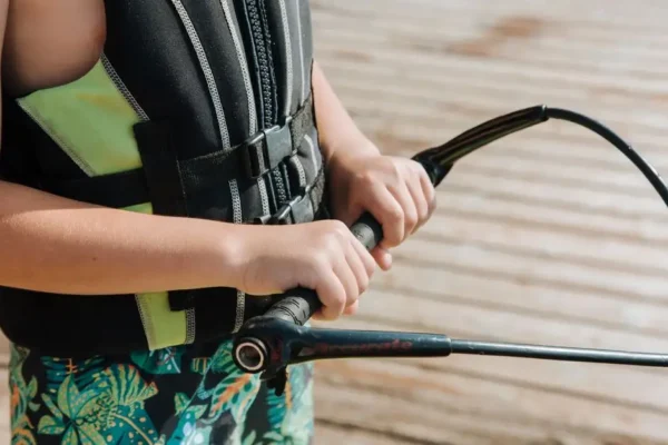 Wakacyjna akcja „Moda na wodę” nad Jeziorem Rożnowskim – atrakcje dla całych rodzin