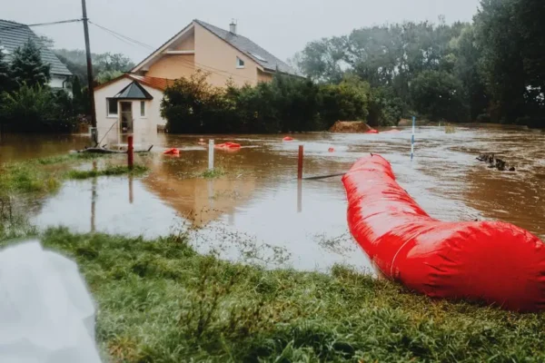 Ostrzeżenie hydrologiczne: gwałtowne wzrosty wód i podtopienia możliwe do godz. 10:00