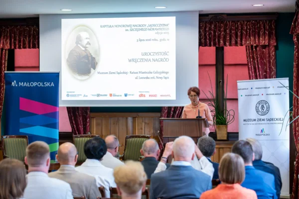 XIX edycja Nagrody „Sądecczyzna” – wręczono wyróżnienia za książki o regionie