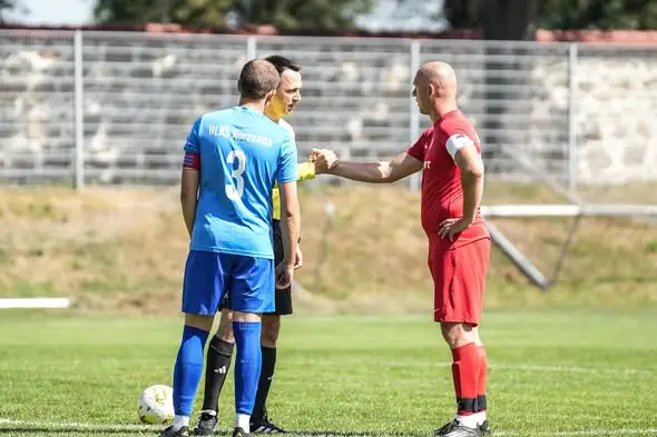 Seniorzy ULKS Korzenna przegrywają w Starym Sączu z Sokołem 1:3