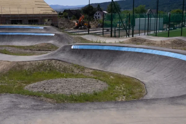 Nowy pumptrack w Wielopolu gotowy. Gmina Chełmiec stawia na aktywność
