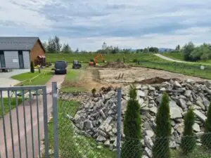 Ruszyła budowa pumptracka w Świniarsku – inwestycja za ponad 400 tys. zł