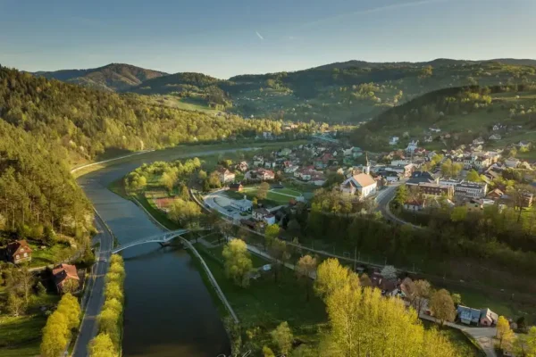 Dzień Seniora 2026: PKP Intercity zaprasza na podróż za 10 zł