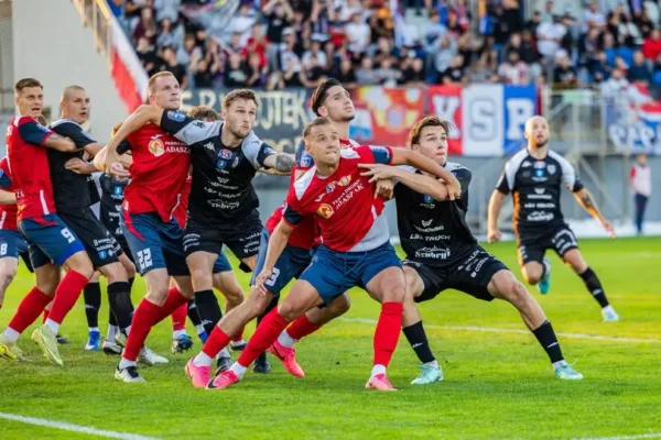Sandecja Nowy Sącz odpada z Pucharu Polski po porażce z Polonią Środa