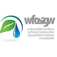 OSP Łącko doposażyła Młodzieżową Drużynę Pożarniczą. 40 par butów za blisko 7,5 tys. zł
