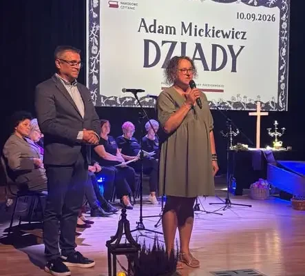 Łącko: Narodowe Czytanie „Dziadów” połączyło pokolenia