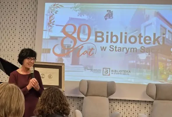 Stary Sącz: biblioteka świętowała 80-lecie. Medale i odznaczenia dla zasłużonych