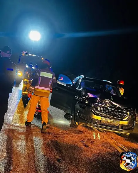 Zdarzenie drogowe na DW969 w Kadczy – interwencja służb