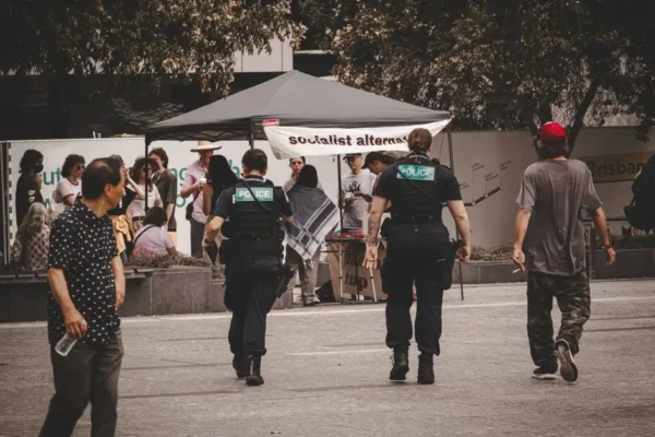 Festyn w Krynicy-Zdroju: policjanci dzielnicowi edukowali mieszkańców o bezpieczeństwie