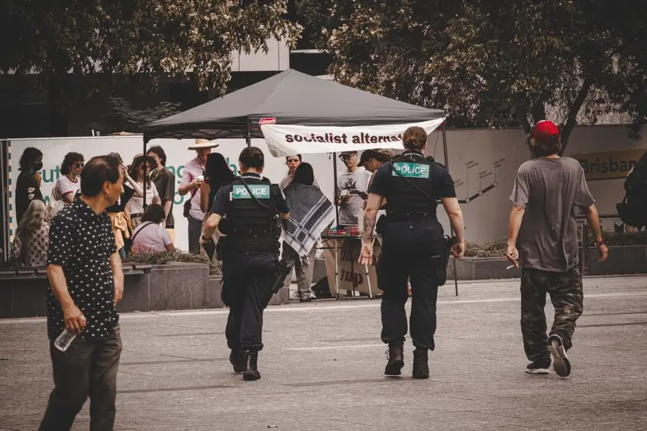 Festyn w Krynicy-Zdroju: policjanci dzielnicowi edukowali mieszkańców o bezpieczeństwie
