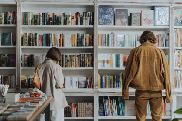 80 lat biblioteki w Starym Sączu — czytelnicy napisali wiersze i życzenia