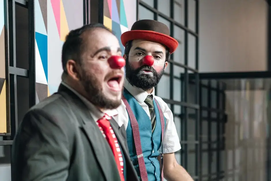 „Komedia Odlotowa, Czyli Lumbago” na Sądeckiej Jesieni Kulturalnej – fotorelacja z wieczoru pełnego humoru
