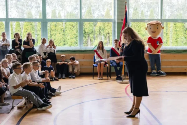 Nowy rok szkolny w gminie Chełmiec. Wójt obiecuje remont szkoły w Wielogłowach