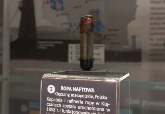 Ślad Klęczan w zbiorach Uniwersytetu Jagiellońskiego – fiolka ropy naftowej sprzed 1860 roku