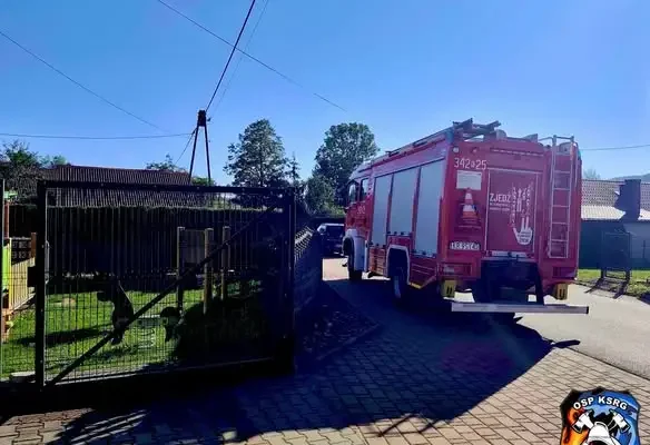 Próbna ewakuacja w szkole w Kadczy z udziałem strażaków OSP