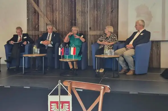 Stary Sącz na konferencji w Preszowie – podsumowanie projektu „Samorząd dla seniorów”