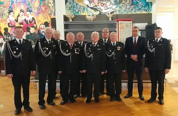 Strażacy emeryci z Nowosądeckiego i Słowacji uhonorowani w Tęgoborzy