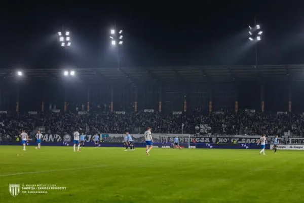 Sandecja Nowy Sącz: w sobotę kasy stadionowe i Fanstore otwarte dłużej