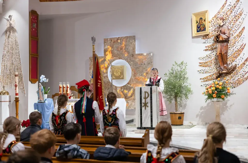 Niskowa: święto szkoły z zapowiedzią nowego budynku i przetargu jeszcze w tym roku