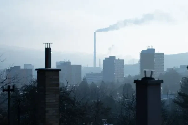 Gmina Korzenna rozpoczyna kontrole palenisk domowych. Mieszkańcy muszą wpuścić kontrolerów