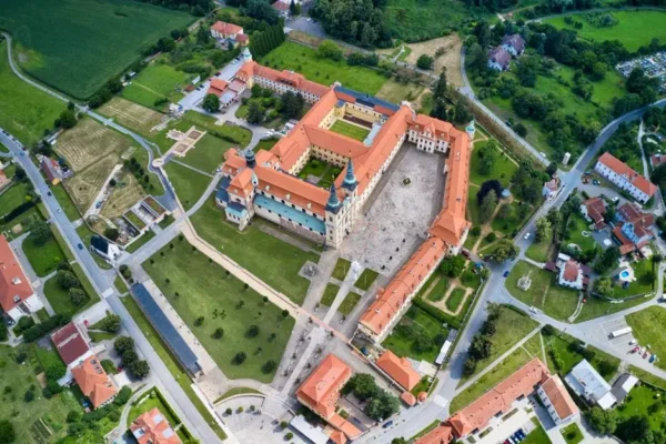 Chełmiec inwentaryzuje zabytki – dron w akcji od 5 października