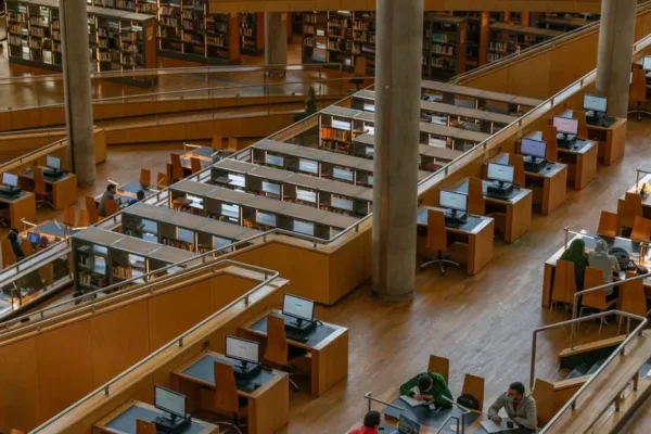Piwniczna-Zdrój: biblioteka wzbogaciła się o nowoczesny sprzęt komputerowy