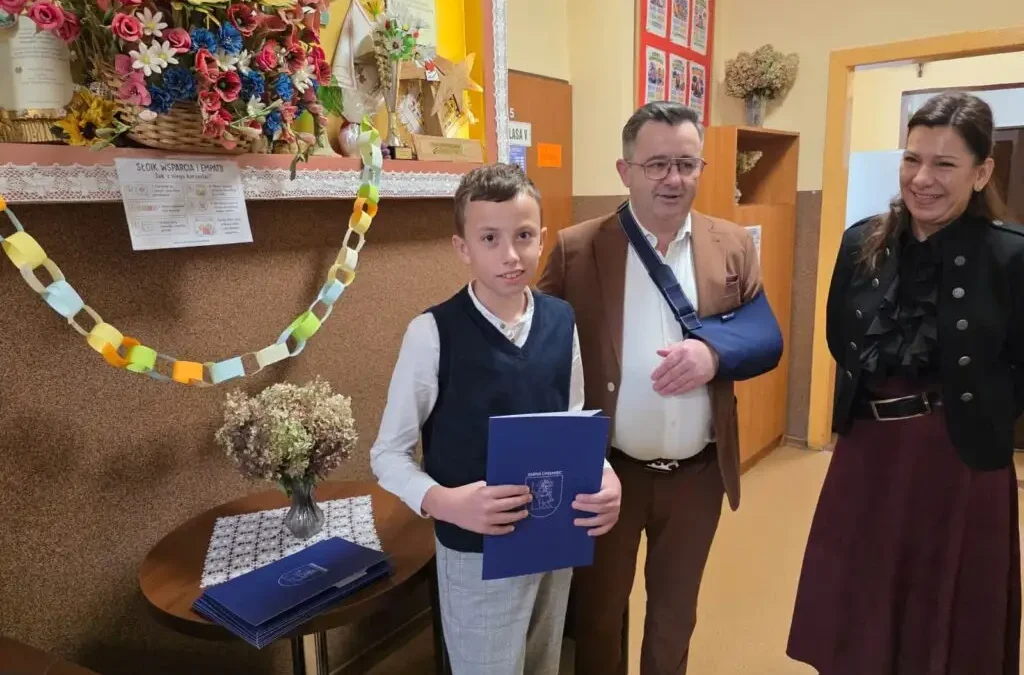 Stypendia Wójta Gminy Chełmiec dla uczniów z Rdziostowa