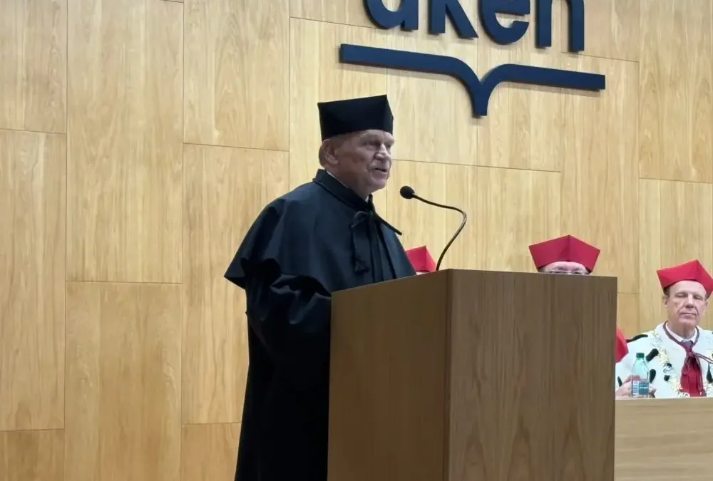 Zygmunt Berdychowski z Niskowej doktorem honoris causa UKEN w Krakowie